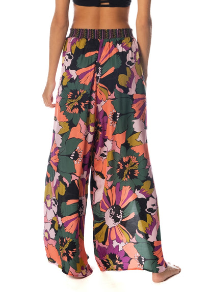  Foto de Retro Floral Ophelia London Pants by Maaji - Pantalones - Ropa de Playa