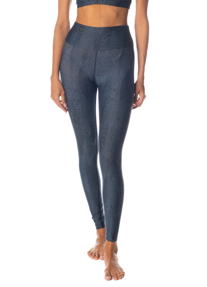 Thumbnail - leggings from Maaji – Camu Feathers Marvel High Rise Full Legging – Category: Apparel , Accessories Clothing Activewear - 2