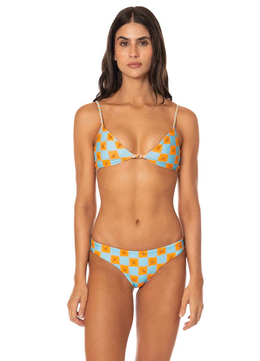 Foto de Breeze Beat Flirt Low Rise Thin Side  Bikini Bottom by Maaji - Panties - Vestidos de Baño