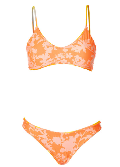  Foto de Golden Lily Sublimity Regular Rise Classic Bikini Bottom by Maaji - Panties - Vestidos de Baño