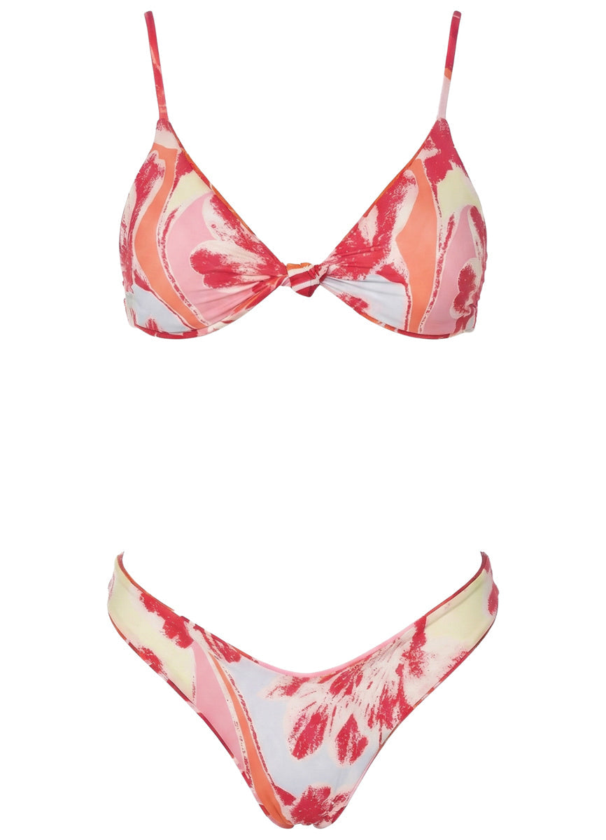 Foto de Romantic Tapestry Splendour Regular Rise Thin Side Bikini Bottom by Maaji - Panties - Vestidos de Baño