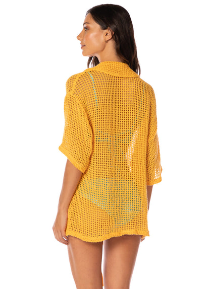  Foto de Golden Blossom Amarantta Long Shirt by Maaji - Camisas Largas - Ropa de Playa