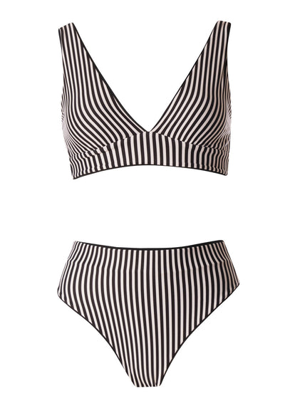  Foto de Jade Black Suzy Q High Rise Classic  Bikini Bottom by Maaji - Panties - Vestidos de Baño