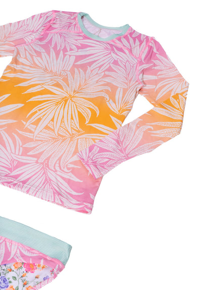 Thumbnail - Foto de Ombre Foliage Odyssey Girls Rashguard Set by Maaji - Vestidos De Baño Para Niñas - Niñas - 7