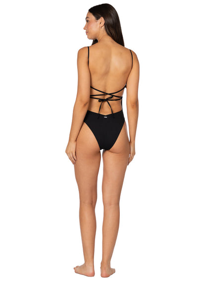  Foto de Jade Black Brittany Classic One Piece by Maaji - Enteros - Vestidos de Baño