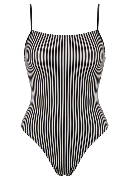  Foto de Jade Black Brittany Classic One Piece by Maaji - Enteros - Vestidos de Baño
