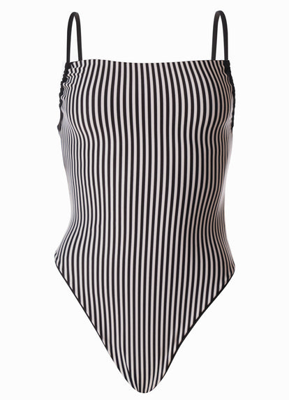  Foto de Jade Black Brittany Cheeky Cut Classic One Piece by Maaji - Enteros - Vestidos de Baño