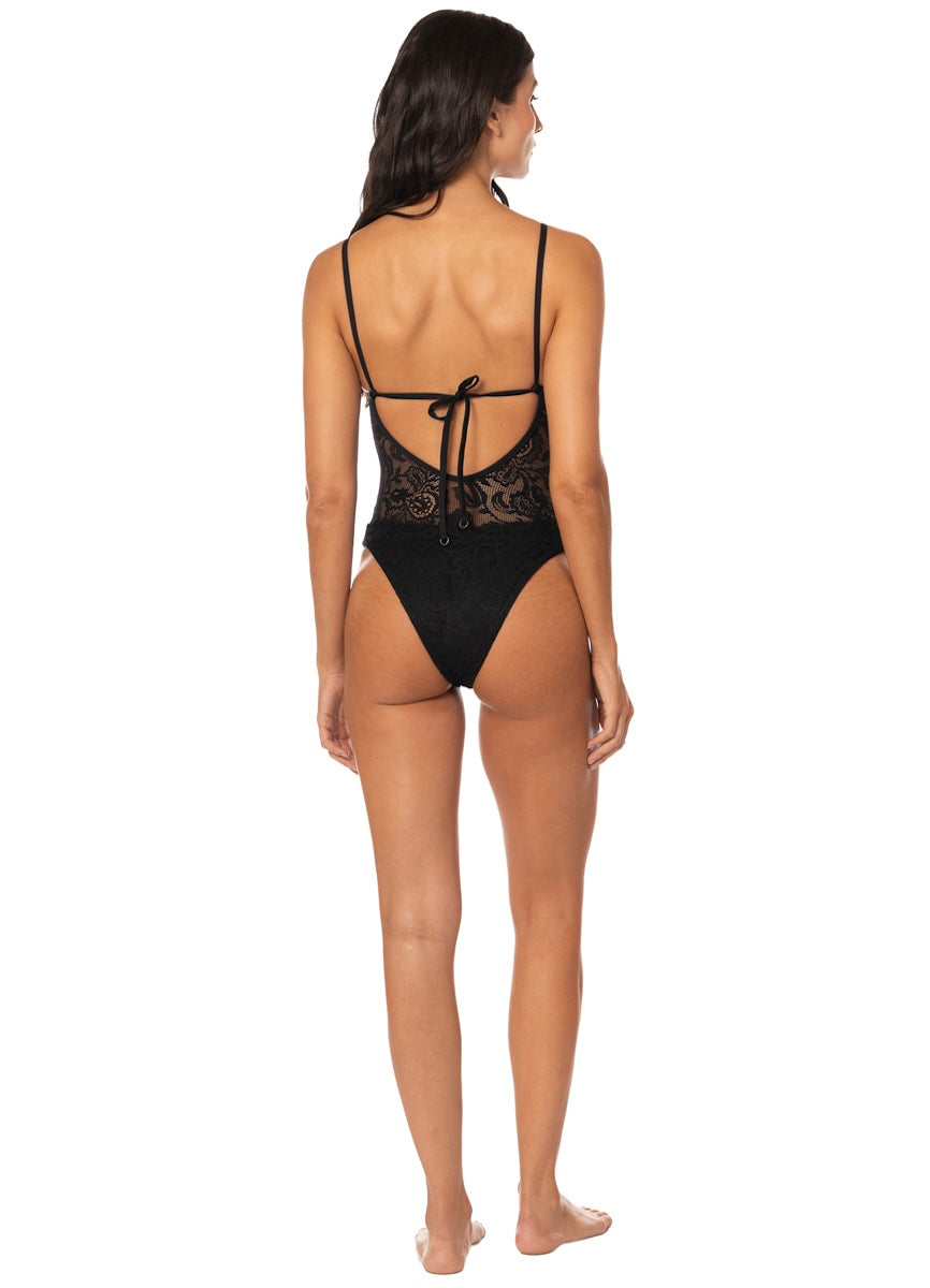 Foto de Witchy Wildflowers Merida Cheeky Cut Classic One Piece by Maaji - Enteros - Vestidos de Baño
