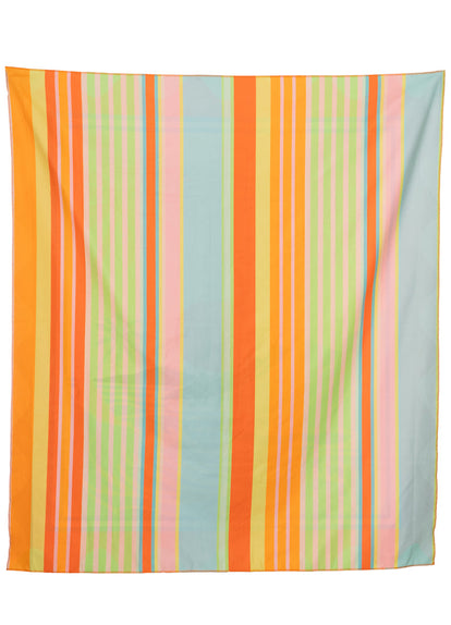  Foto de Tropical Scape Florelia Beach Towels by Maaji - Toallas - Accesorios